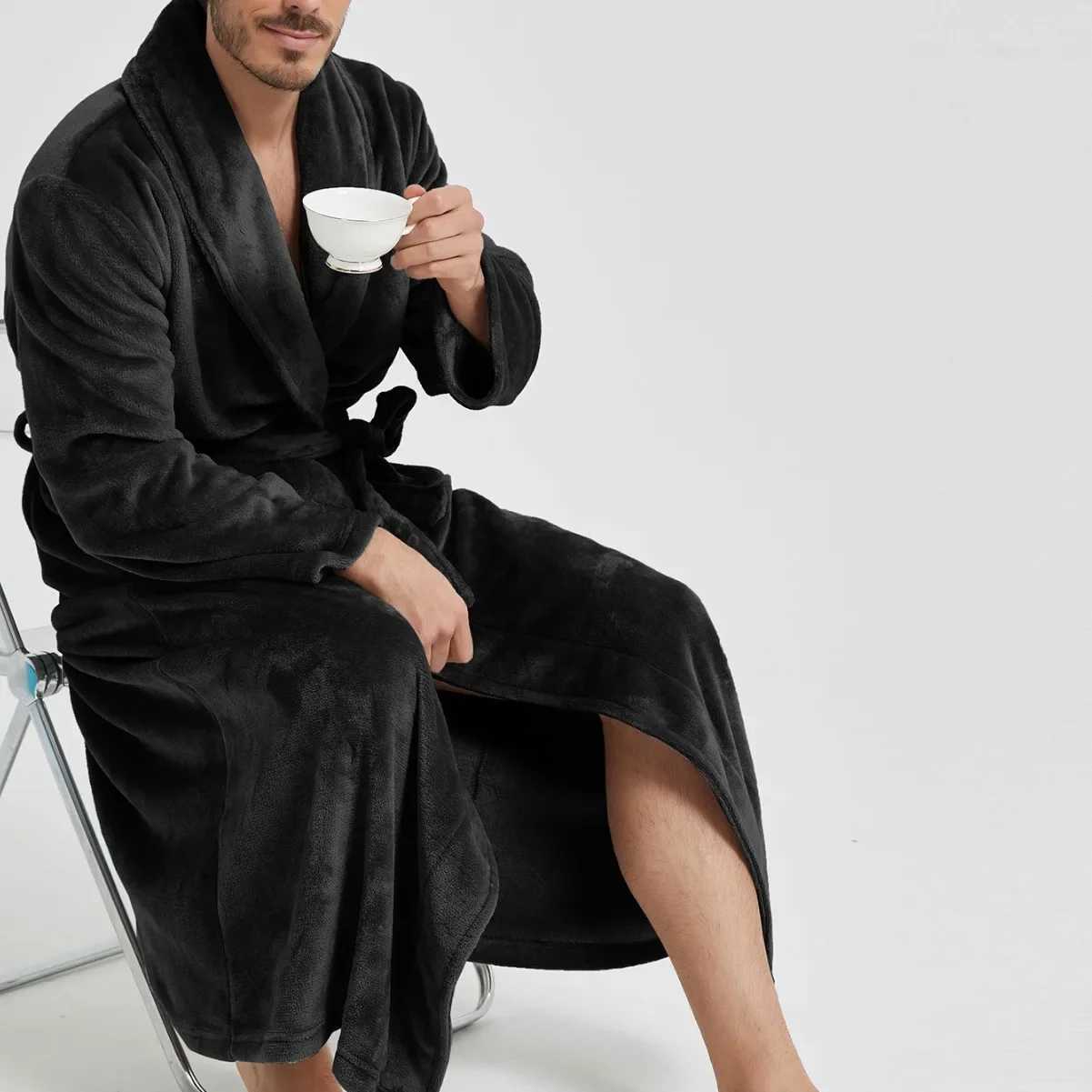 Mens Coral Fleece Long Bathrobe Gown Sleepwear Winter Thick Flannel Robe Lounge Wear Loose Home Clothes Nightwear with PocketXJ241018