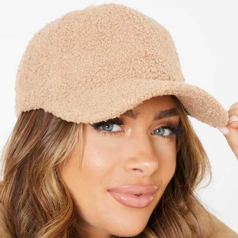 Thicken Baseball Caps Vintage Lamb Wool Women Men Sun Hats for Boys Girls Outdoor Warm Winter Plush Fleece Fuzzy Hat UnisexX241018