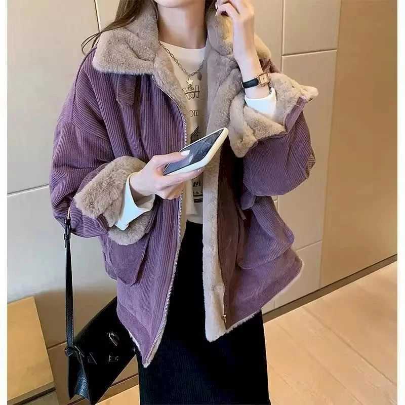 Vintage Corduroy Jacket Women Streetwear Oversized Lamb Wool Coats Winter Ladies Korean Pockets Fleece Thicken Outwear Tops NewX241018