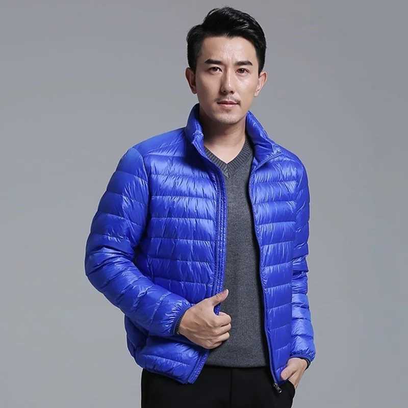 Men Ultra-light Thin Down Jacket Autumn Winter Short Hooded Warm White Duck Down Coat Plus Size Parka Men Portable Outerwear LX241018