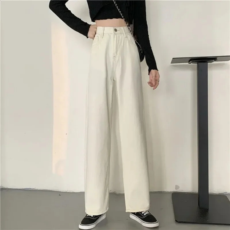 2024 womens denim jeans miscellaneous straight pants are comfortable exquisite and slim 241007