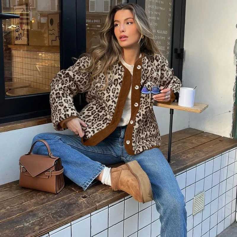 HOUZHOU Leopard Print Lamb Wool Coats Women 2024 Winter High Street Vintage Y2K Polar Fleece Loose O-Neck Button Warm JacketX241018