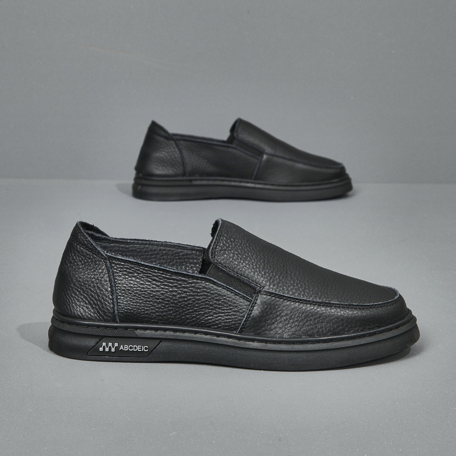 Mens Summer New Leather Casual Shoes Fashion Versatile Shoes Soft Bottom Soft Surface Reveals Cowhide Mens Shoes 220902