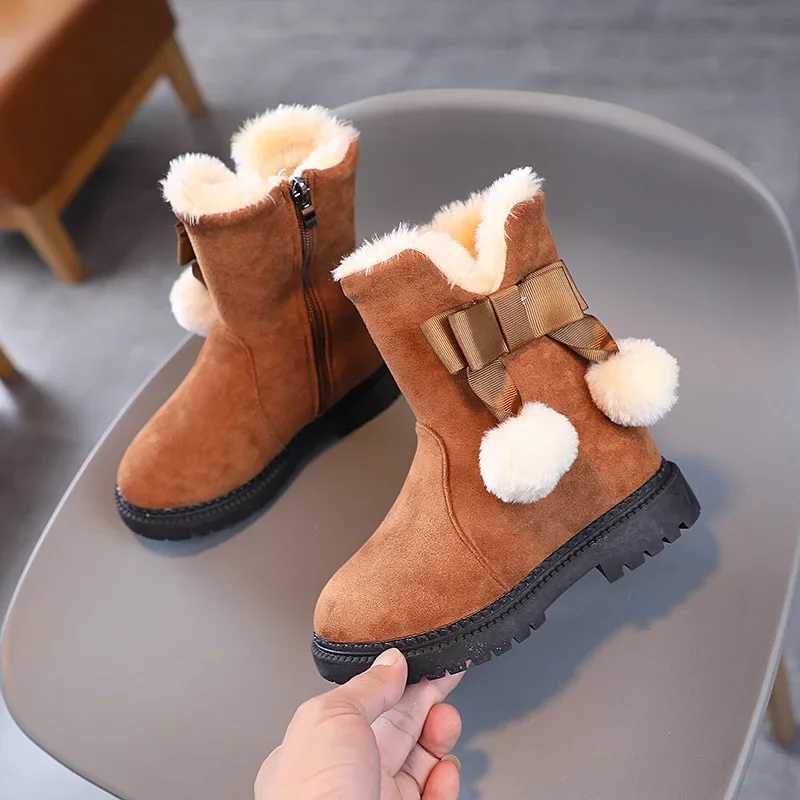 Boots Classic girls winter boots childrens warm and fluffy cotton shoes fashionable top-level childrens snow boots Swt bow princess version H241018