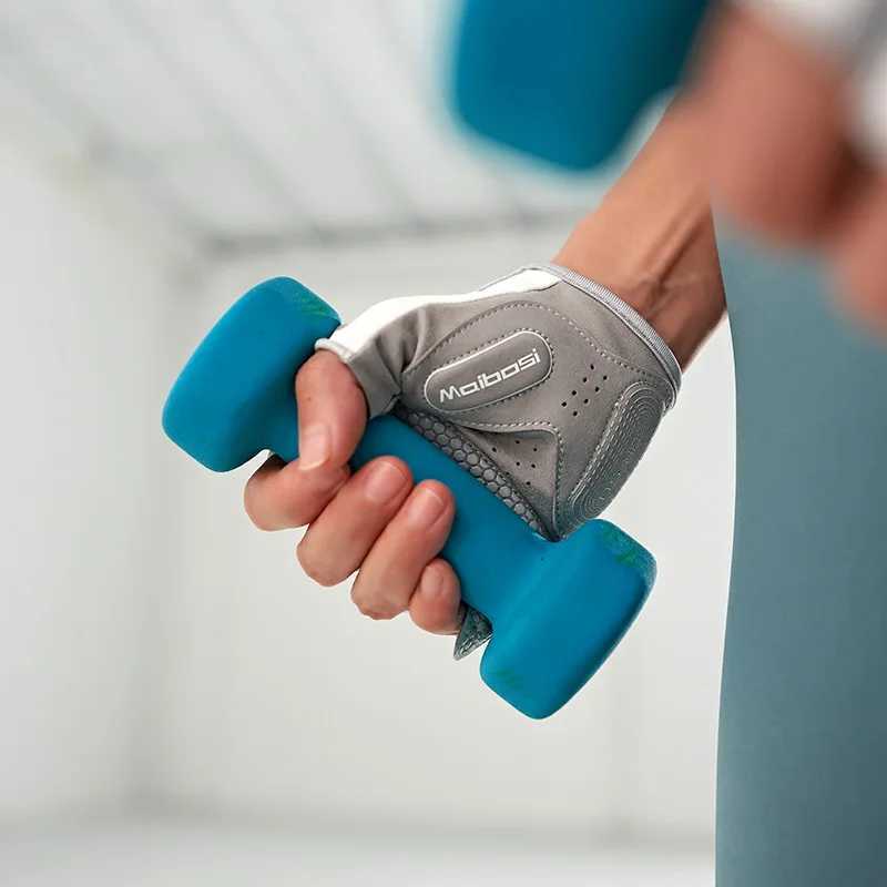 Sports gloves Non slip half finger fitness gloves Bicycle silicone shockproof womens glovesW241018
