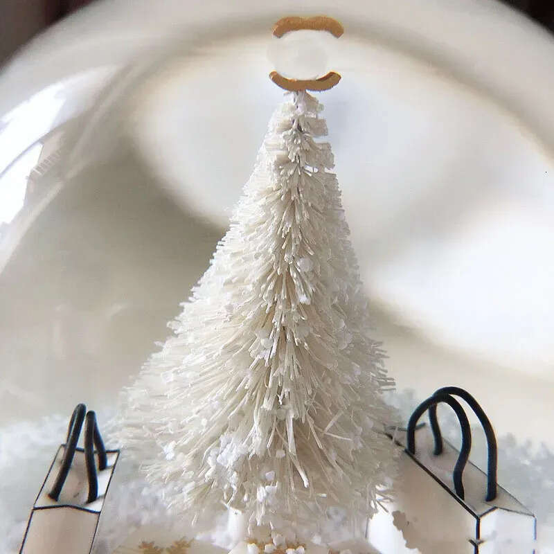 High-End Designer Globe Fashion Snow Letters Indoor Christmas Decorations Car Decoration Crystal Ball With Box For Valentine's Day Girlfriend Gif