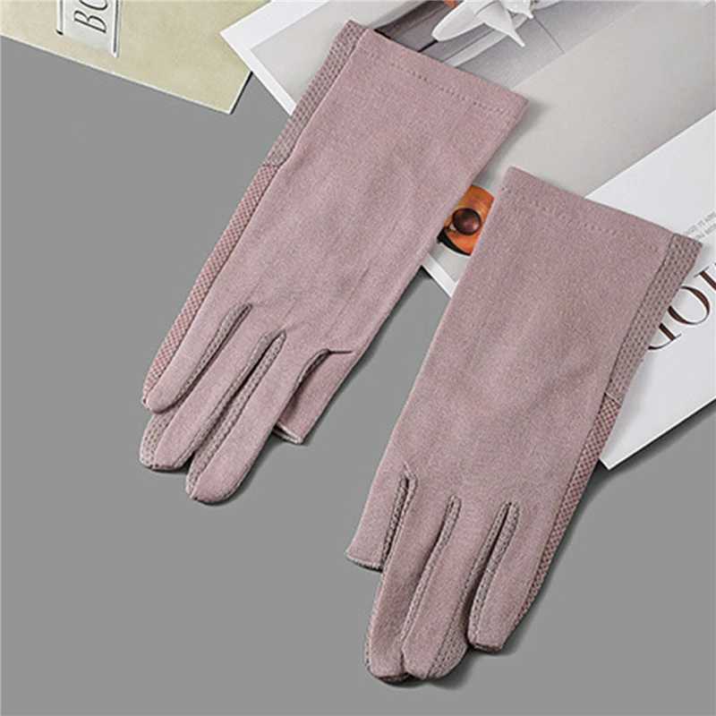 Summer and Autumn Womens Thin Lace Show Finger AK Finger Cycling UV Sunscreen Finger GlovesW241018