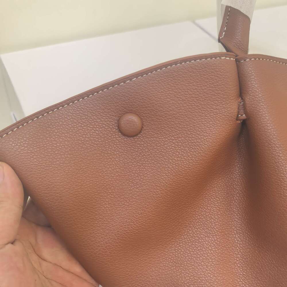 French Niche Brand Remakes 1:1 New Wing High-End Leather Tote Bag, Single Shoulder Diagonal Cross Handbag, Women's Bag