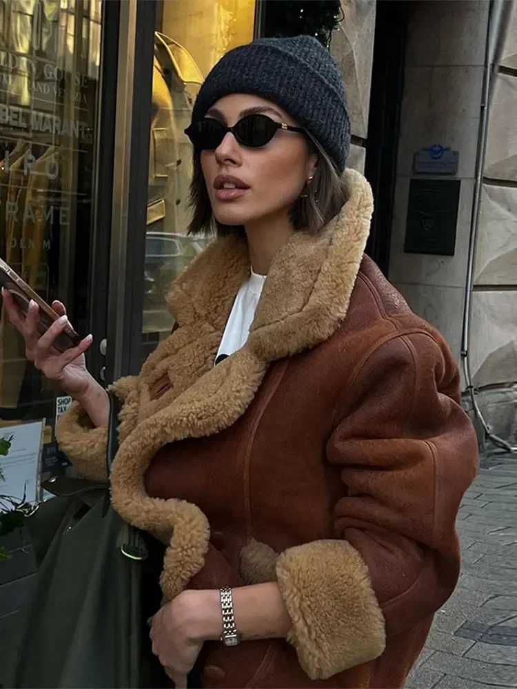 Retro Lapel Lamb Wool Lined With Thickened Suede Jacket Women Fashion Brown Long Sleeve Pocket Warm Coat Lady New Winter OutwearX241018
