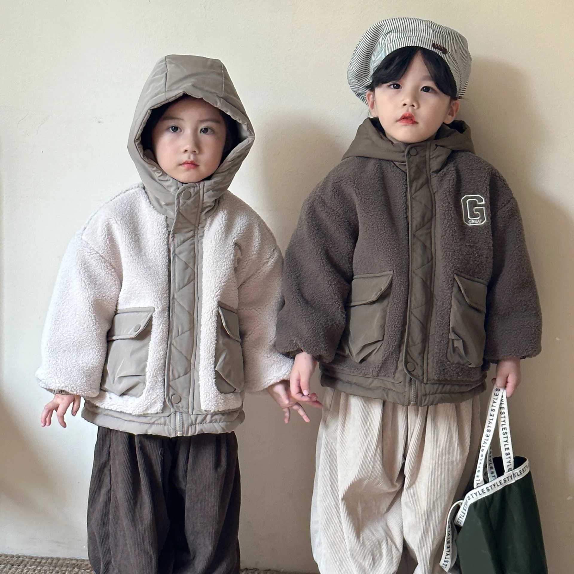 Childrens clothing casual thick cotton apron jacket winter new boys and girls soft and comfortable hooded plush coat M241018