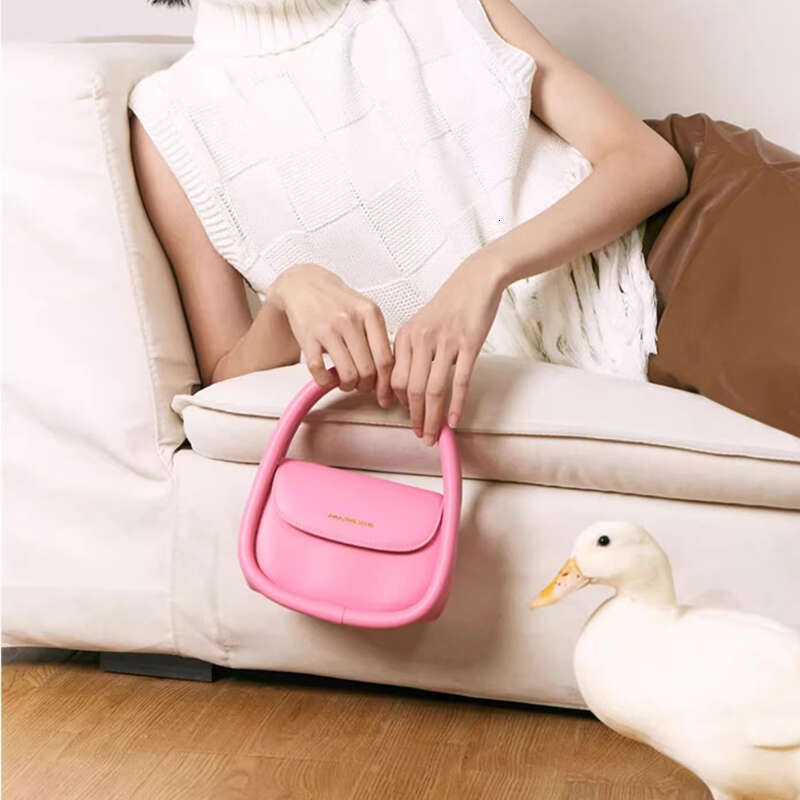 2024 New Aron Color Small Size Handbag Genuine Leather Summer Leisure Wrist Commuter Women Messenger Bag