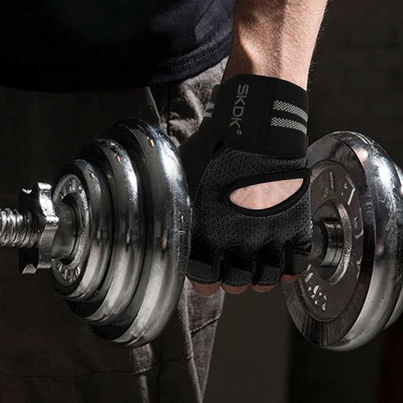Mens Breathable Fitness Gloves Silicone Palm Hollow Fitness Gloves Weightlifting Exercise Dumbbell Cross Fitness GlovesW241018
