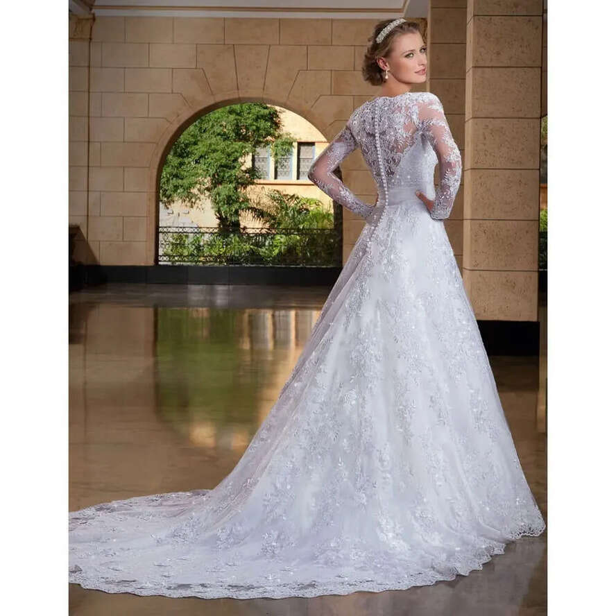 Pure New White Spring Lace A E Wedding Dresses Plunging Necke See Through Back Long Sleeves Bridal Gowns Vestido De Noiva Manga