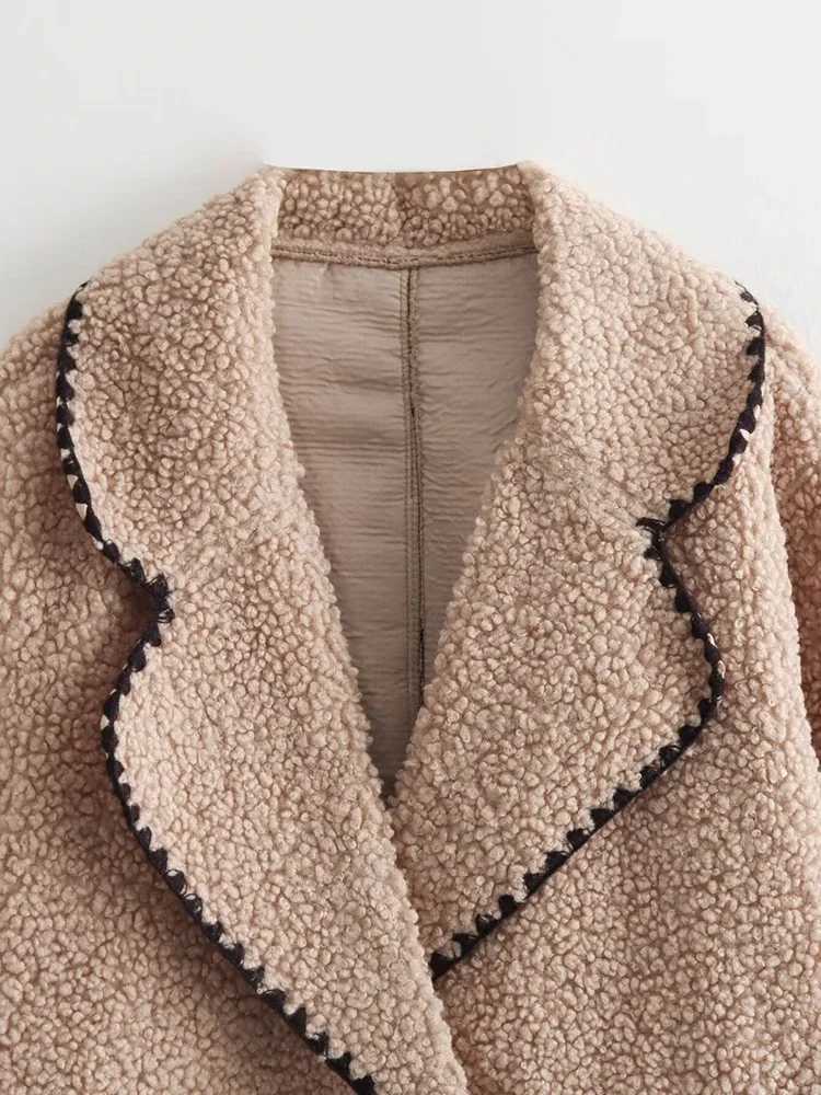 Winter New Faux Fur Jacket Fashion Long Sleeve Fleece Slim Fit Lamb Fur Coat Wool High Neck Woolen Coat Warm Overcoat WomenX241018