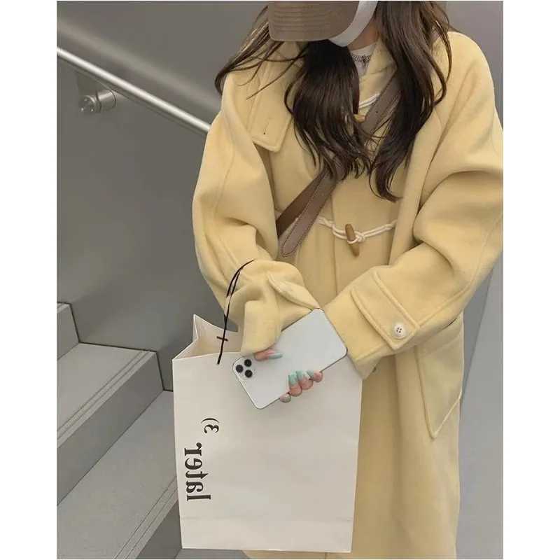 2023 New Woolen Coat for Women Goose Yellow Horn Button Coat for Autumn Winter Small Gentle Windbreaker Thick Hoodie OvercoatX241009
