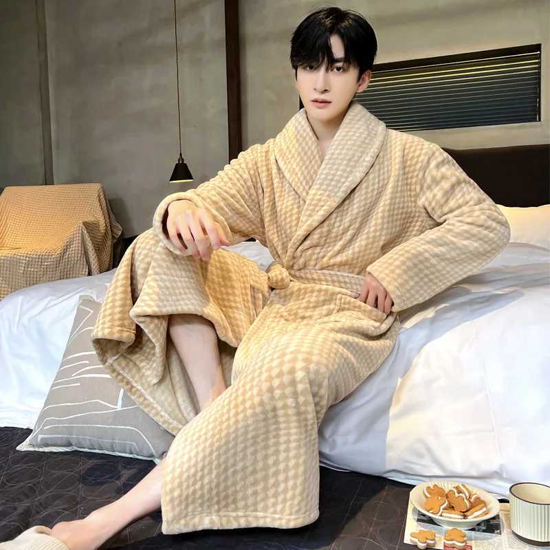 Mens Thick Robe Warm Flannel Bathrobe Kimono Gown Flip Collar Nightwear Winter Autumn Sleepwear Loose Loungewear Warm Home WearXJ241018