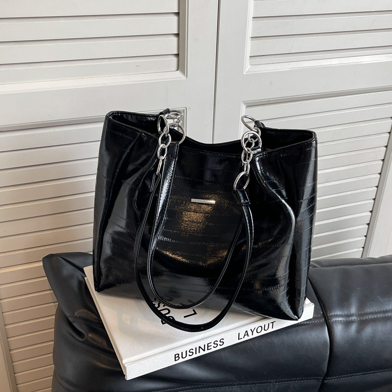 High end large capacity for women 2024 new fashionable commuting eel patterned tote bag, niche and versatile shoulder bag #29 8a38e