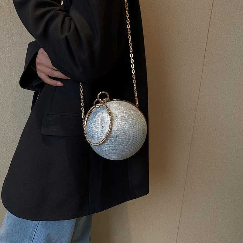 Round ring portable evening bag Metal silver round ball handbag for lipstick Elegant luxury clutch wallet Wedding wallet Z241018