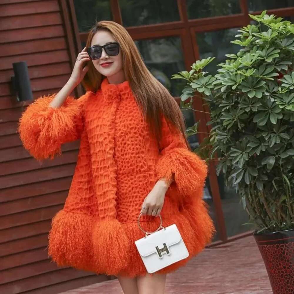 New Jacket Sheep Sleeve Hem Ladies Europen America Women Mongolia Loose Outwear Genuine Fur Coat Fashion