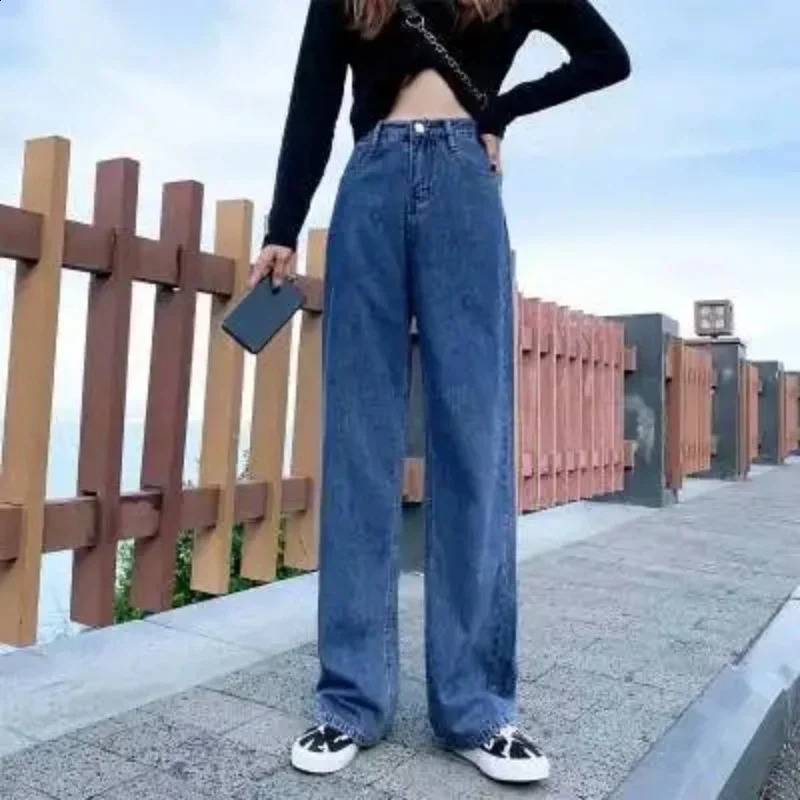 2024 womens denim jeans miscellaneous straight pants are comfortable exquisite and slim 241007