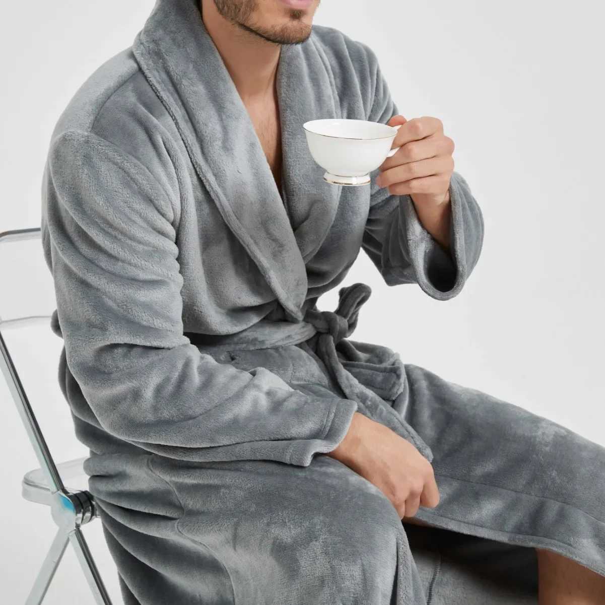 Mens Coral Fleece Long Bathrobe Gown Sleepwear Winter Thick Flannel Robe Lounge Wear Loose Home Clothes Nightwear with PocketXJ241018