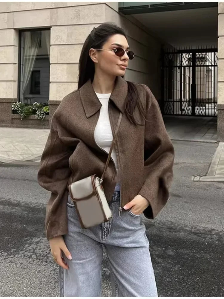Brown Lapel Short Suede Jacket Women Vintage Long Sleeve Zipper Loose Crop Coat 2024 Autumn Lady Casual High Street Outwears 241017