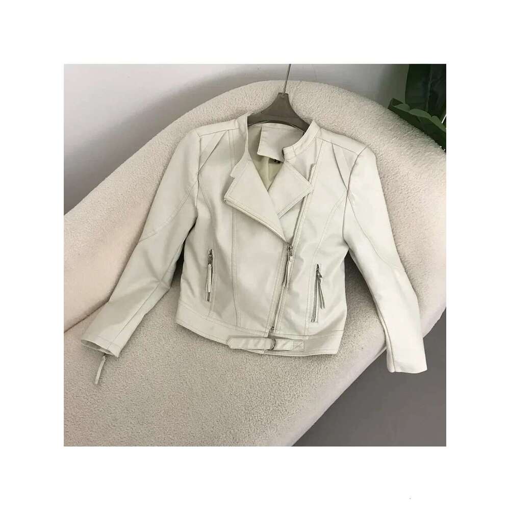 2024 Motorcycle Spring New Style Slim Fit Versatile Stand Collar Small Leather Women Short Jacket Zippers