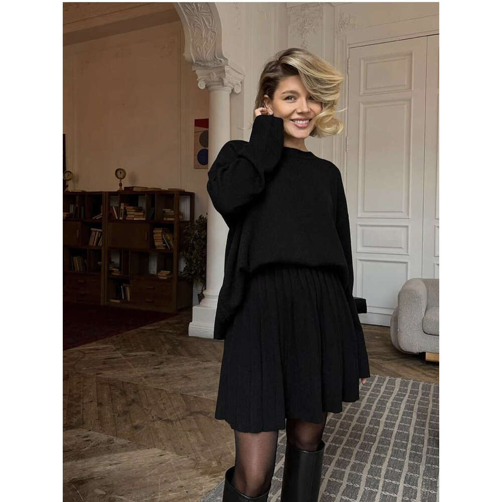 Hirsionsan Elegant Soft Vintage Women Suits 2 Pieces Female Sets O Neck Sweater & Mini Pleated Skirt Knitted Tracuit