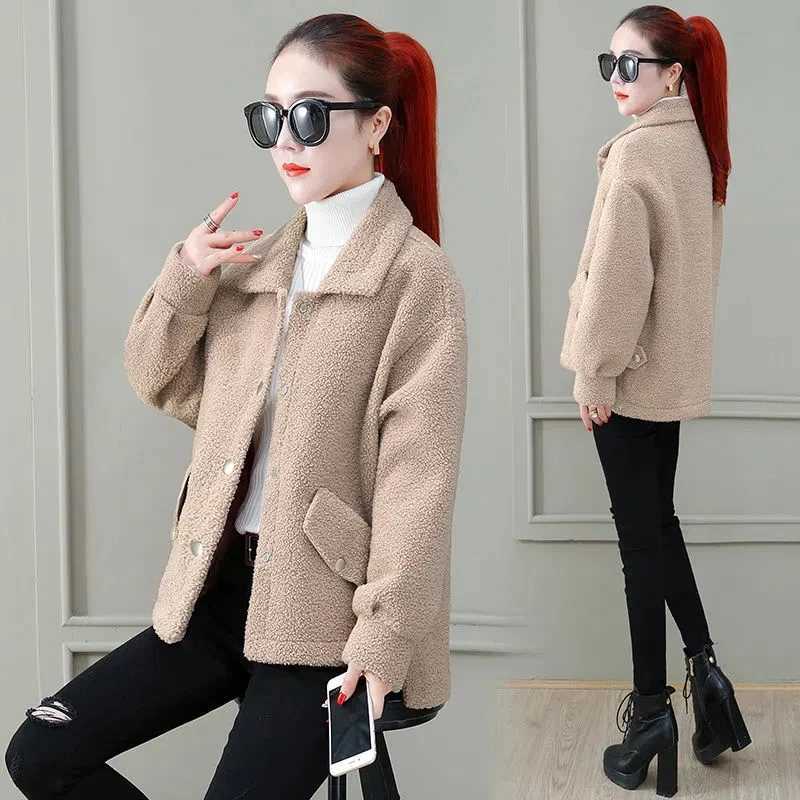 Womens Loose Long Sleeve Faux Lamb Wool Coat Round Neck Single Breasted Short Coats Female Korean Fashion Winter Plush JacketX241018