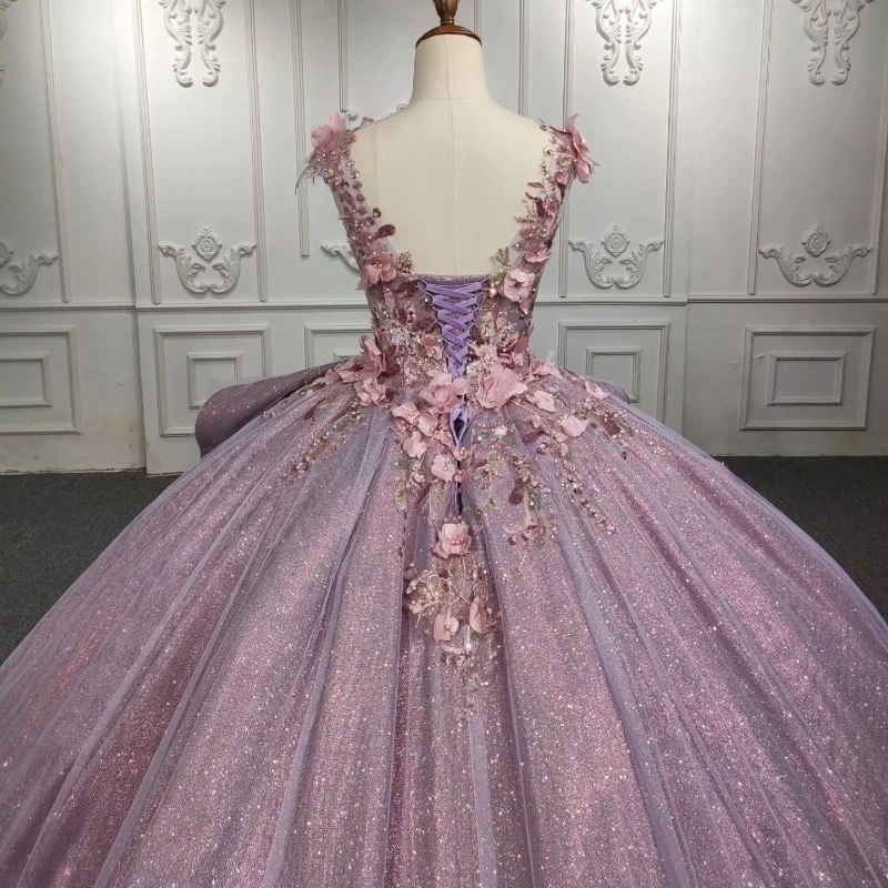 Lavender Shiny V-Neck Quinceanera Dresses Crystal Beaded Embroidered Appliques 3D wer Party Birthday vestidos de 15 anos Sweet 16 Dress