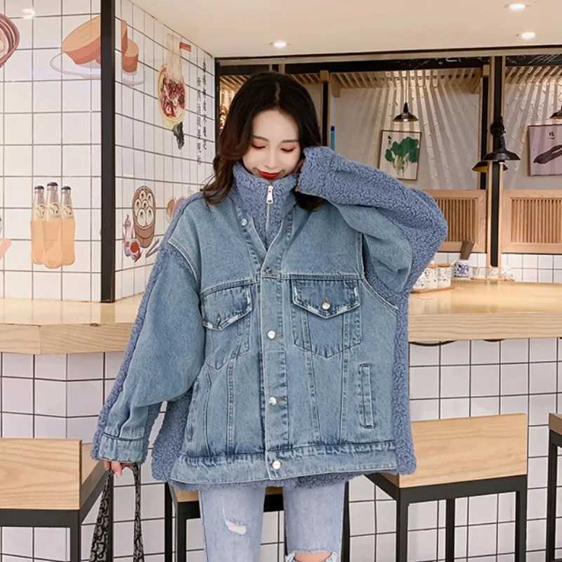 Outerwear Winter Stand Collar Patchwork Faux Lamb Wool Denim Coat High Street Women Thicken Boyfriend Style Loose Casual JacketX241018