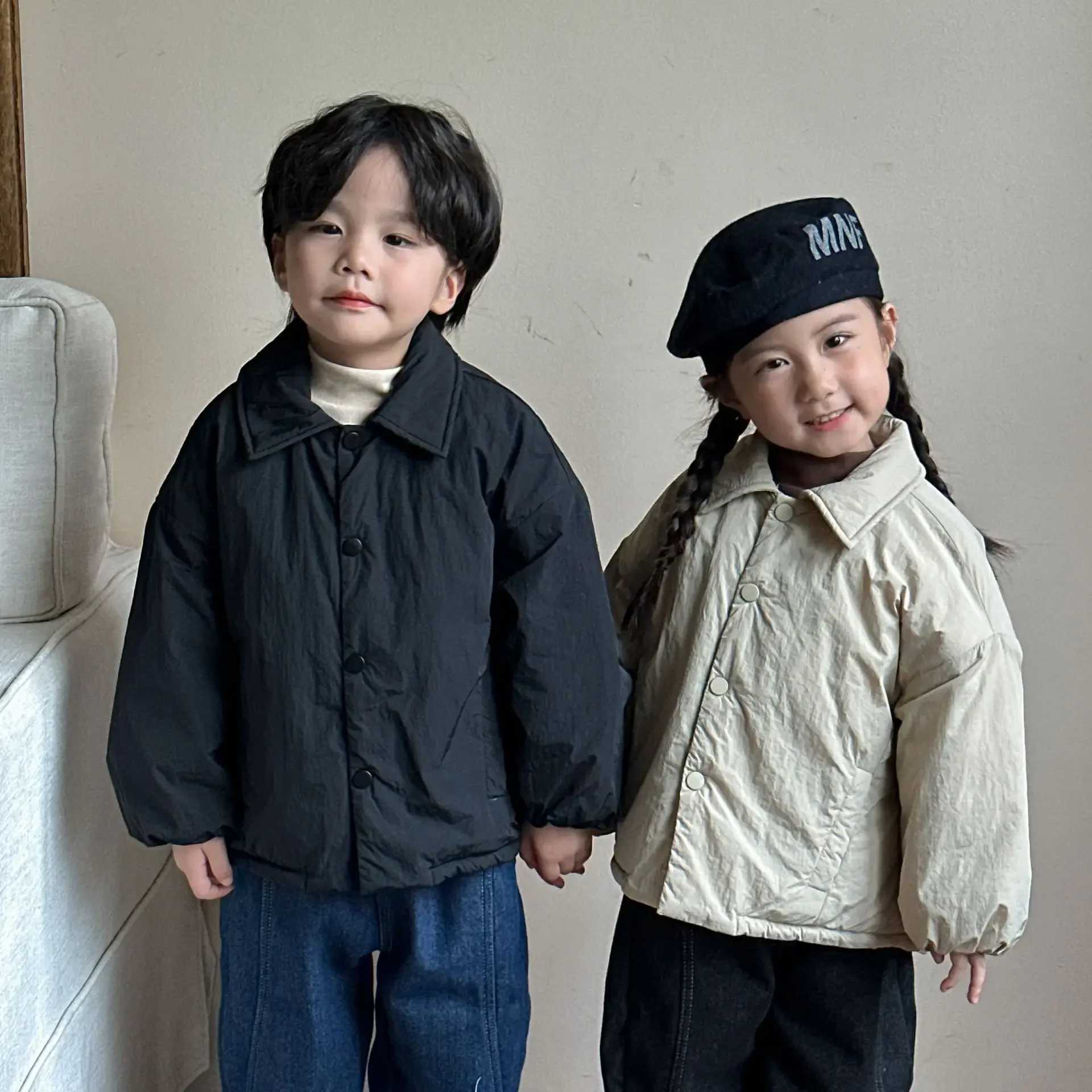 Childrens clothing solid color simple thick cotton apron jacket new winter boys and girls fashionable loose full jumpsuit M241018