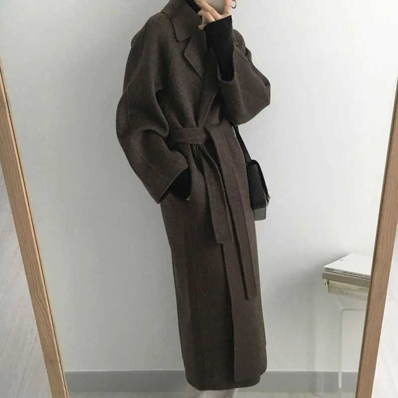 Autumn Winter Woolen Coat Women Fashion with Belt Turn Down Collar Warm Overcoat Vintage Brown Long Woolen Jacket WomanX241009