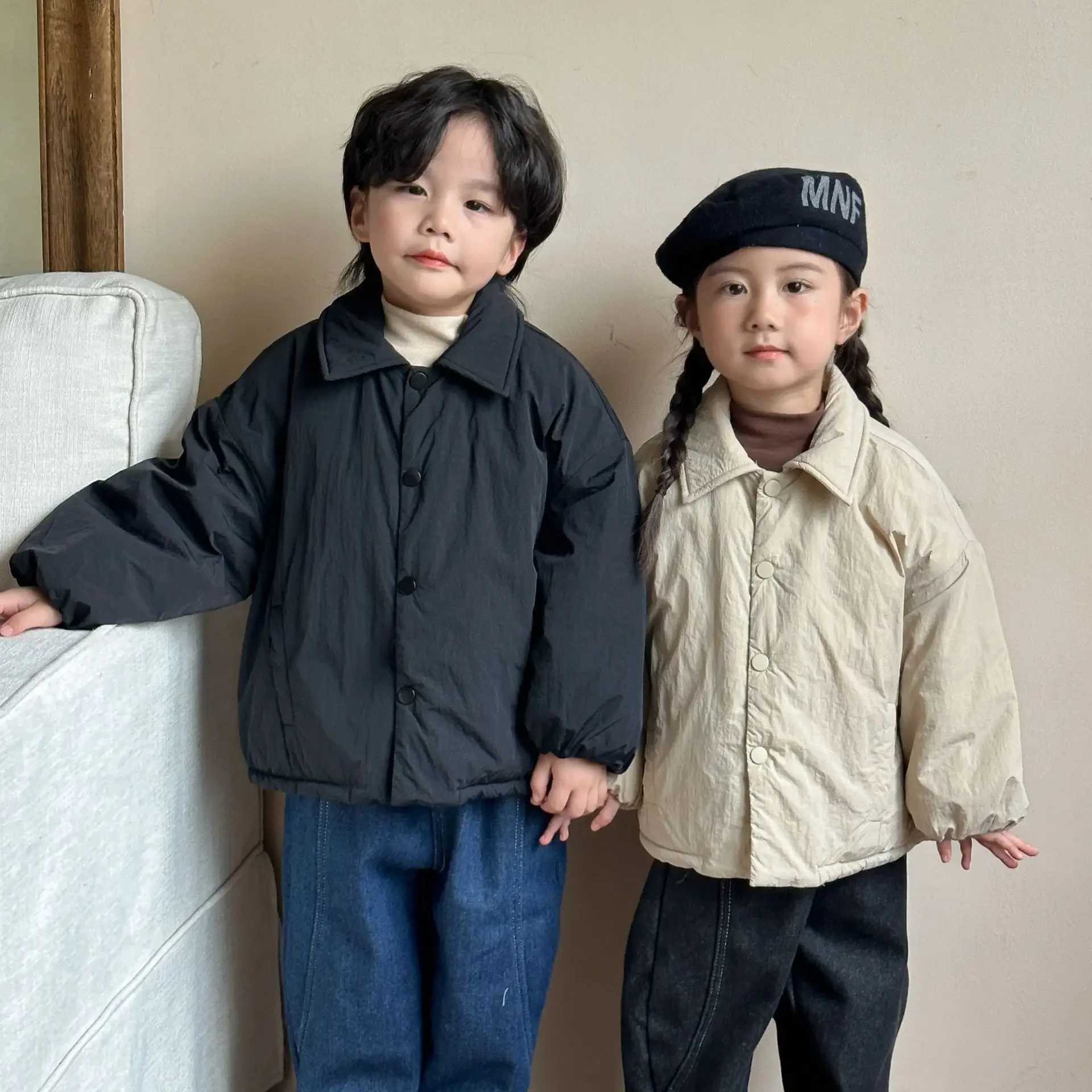 Childrens clothing solid color simple thick cotton apron jacket new winter boys and girls fashionable loose full jumpsuit M241018