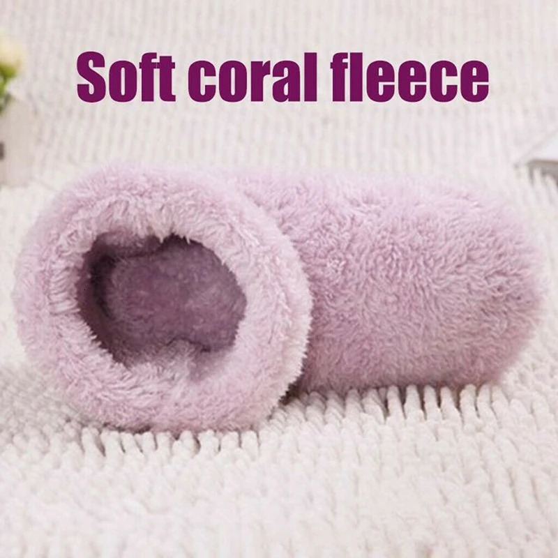 Winter USB Warm Shoes Plush Warm Electric Sliding Feet Washable Mens Comfortable Snow Boots Coral Velvet Socks241018