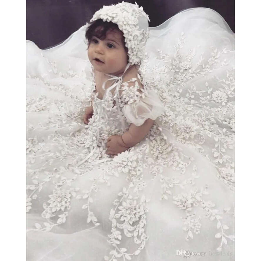 Lace 2019 Christening New Gowns For Baby Girls Crystal 3D Ral Appliqued Baptism Dresses With Bonnet First Communion Dress Bc1789