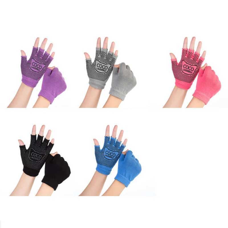 Yoga gloves for women non slip fitness gloves used for gym yoga Pilates and other warm exercises. Half finger hand glovesW241018