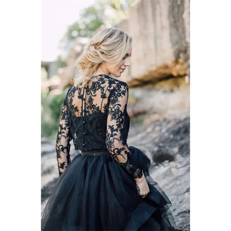 Black A Gothic E Wedding Dresses Sweep Train Lace Long Sleeves Beach Bridal Gowns Two Pieces Country Bride Dress Custom Made