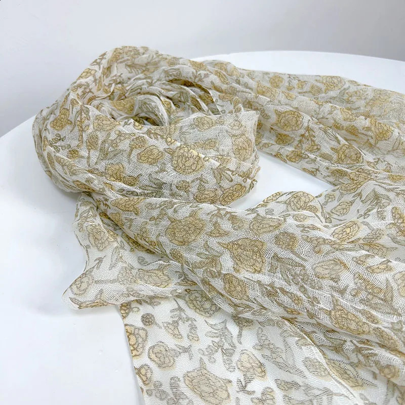 Spring and summer 100% elegant printed lightweight small square scarf slim scarf large-sized scarf 241017