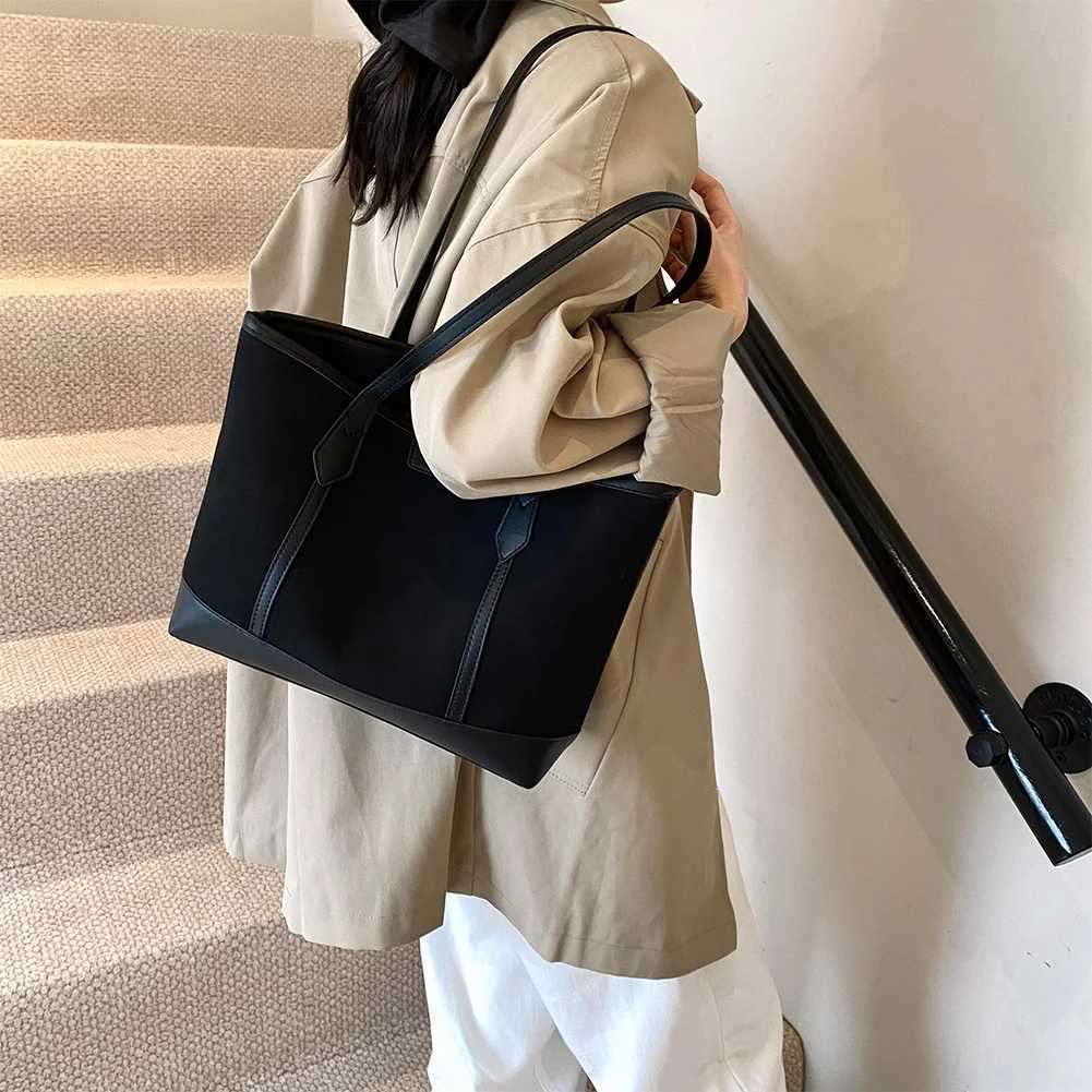 Ladies Suede Tote Bag with Zipper Shoulder Solid Color Underarm Shopping Commuter 241018