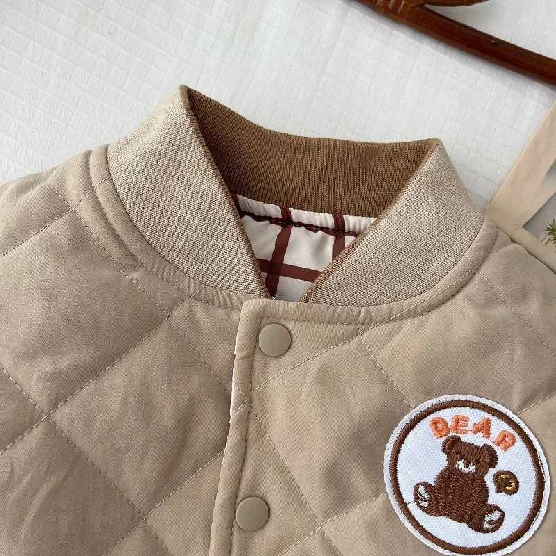 New Winter Childrens Boys Coat 0-6 Years Old Long Sleeve Single Chest Double sided Wearing Cartoon Bear Warm Jacket Coat M241018