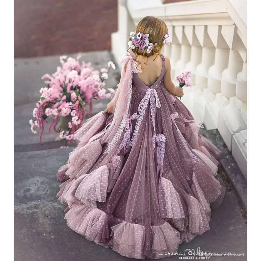 Dresses 2020 V Cute Neck Lace Appliqued Beaded 3D Wer Girl Pageant Backless Bow Ruffle Tiered Skirt Birthday Gowns Cg001