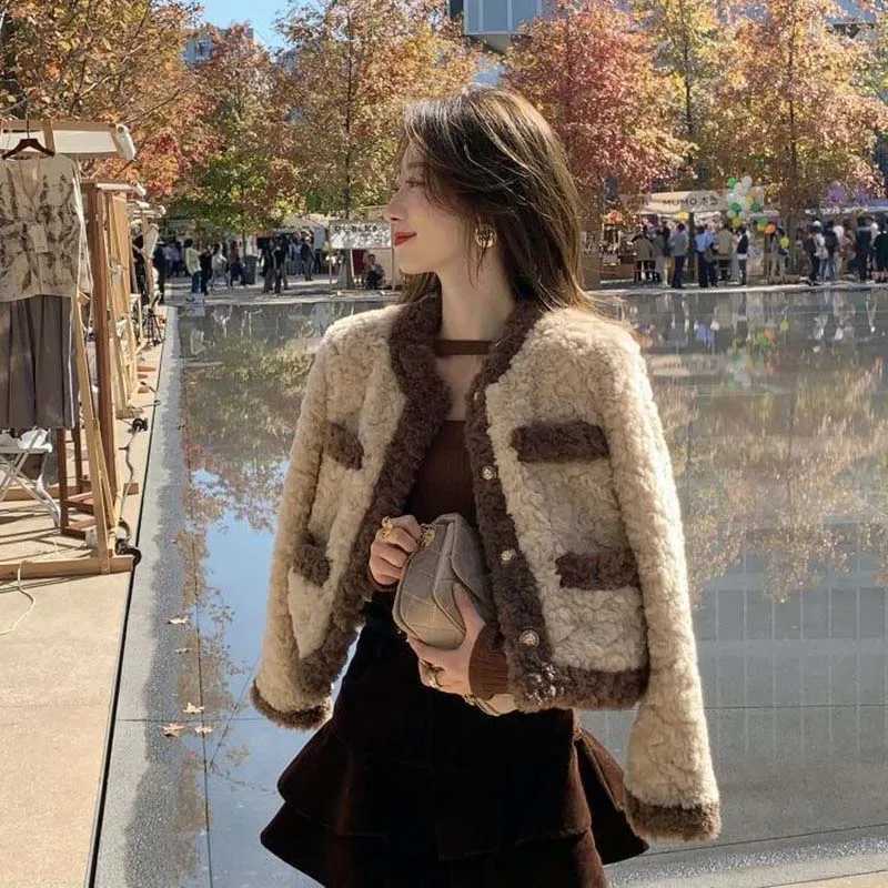 Elegant Streetwear Faux Lamb Wools Short Coat Women Korean Patchwork Cropped Jacket Thicken Warm Single Breasted Outerwear TopsX241018