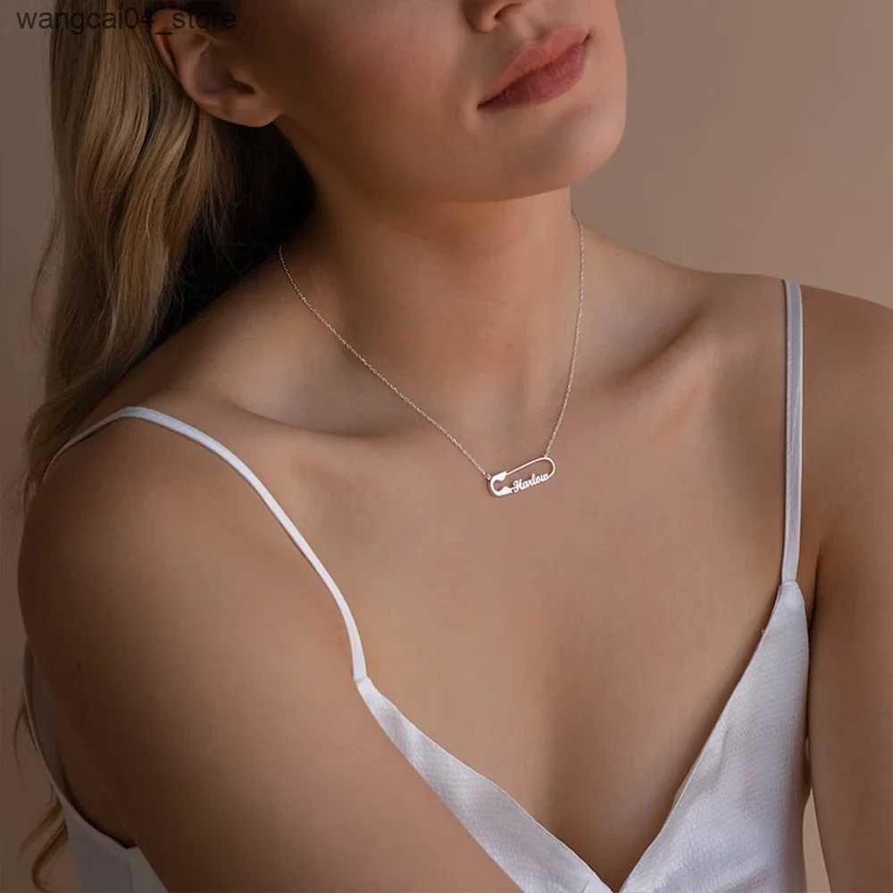 Chokers Customized Name Paper Clip Pendant Necklace Womens Personalized Gold Chain Necklace Stainless Steel Jewelry Gift Necklace L240910
