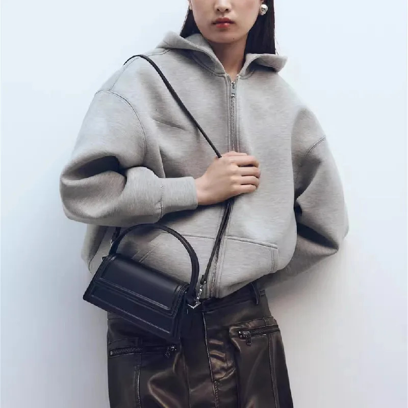 Retro leather cross body bag for women 2024 er womens small flip shoulder lower arm bag armrest handbag and wallet241018