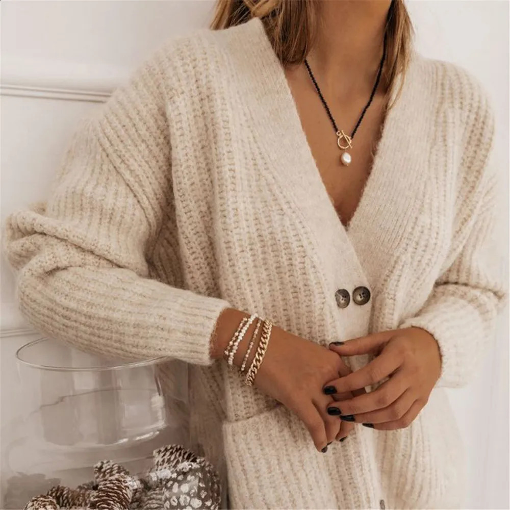 Natural stone black quartz crystal irregular chips bead necklace female facial spinel necklace chain stacked party jewelry 241018