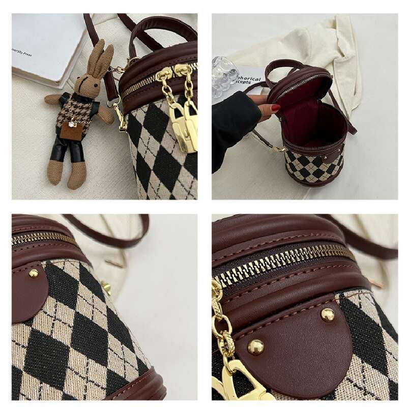 Designer Women's for Fashion Zipper Small Handbags For Women Leather Bucket Shoulder Bag 2025 New Trend Pendant