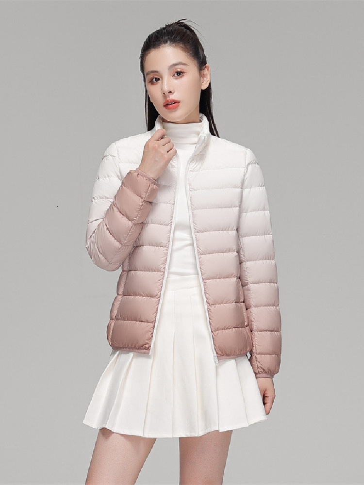 Women Ultra Lightweight Down Jackets 2023 New Autumn/Winter Female Fashion Gradient S Fit Short Stand Collar Keep Warm Coats