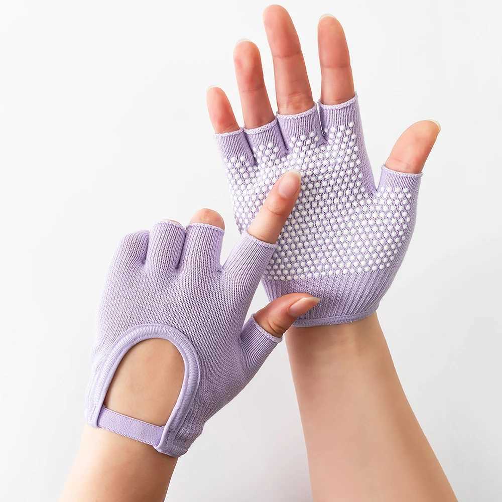 Womens anti slip yoga gloves are suitable for semi finger gloves breathable outdoor cycling Bicyc Pilates sports warm fishing glovesW241018