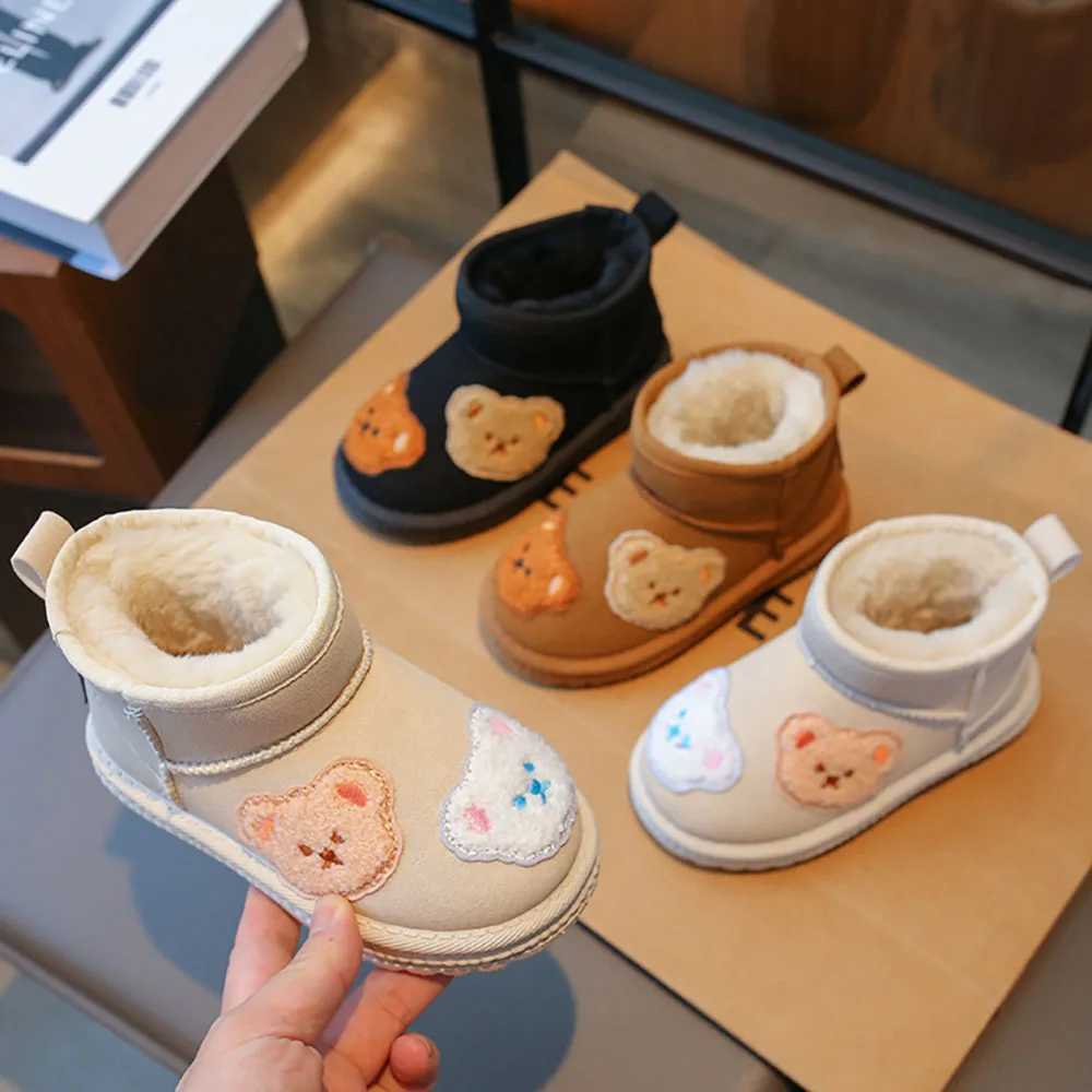 Boots Winter Plush Childrens Boots 2024 Trend Fashion Tnnager Girls Snow Boots Cute Cartoon Anti slip Boys Artificial Fur Boots H241018